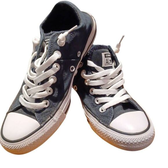 Vintage Converse All-Star Chuck Taylor Low-tops - Picture 1 of 8